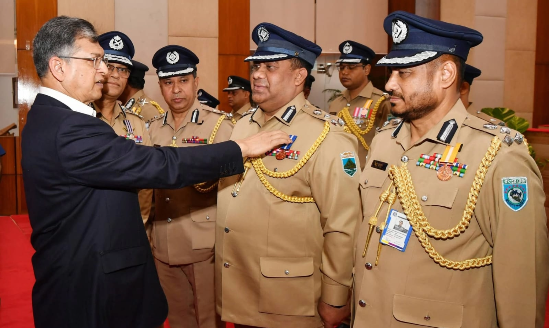 রাষ্ট্রপতির পুলিশ পদক পেলেন রাজশাহী রেঞ্জের ডিআইজি আশিক সাঈদ
